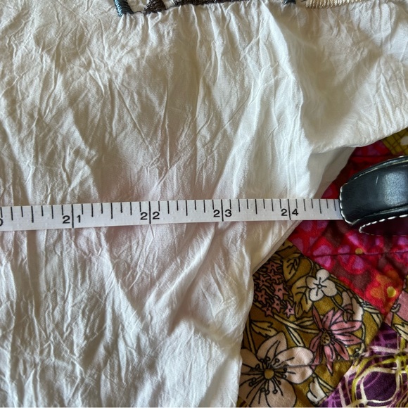 Johnny Was Ivory and Blues Embroidered Blouse - Picture 10 of 10